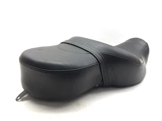 座椅 2007 Harley-Davidson Sportster 1200 Roadster XL1200R 3363 x — 第 2/4 张图片