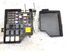 2001-2006 Hyundai Santa Fe Engine Fuse Box Power Distribution Panel 2.7L OEM