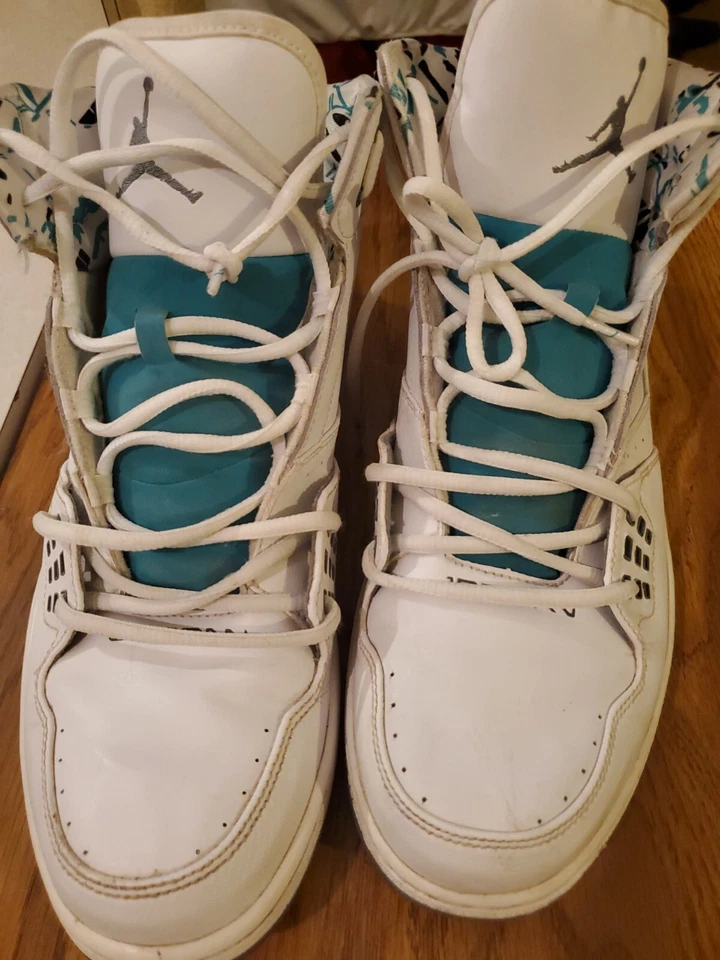 Zapatos de baloncesto Nike Jordan 1 Flight para hombre talla 13 blancos/grises fríos/nuevos esmeralda Foto 2 de 4