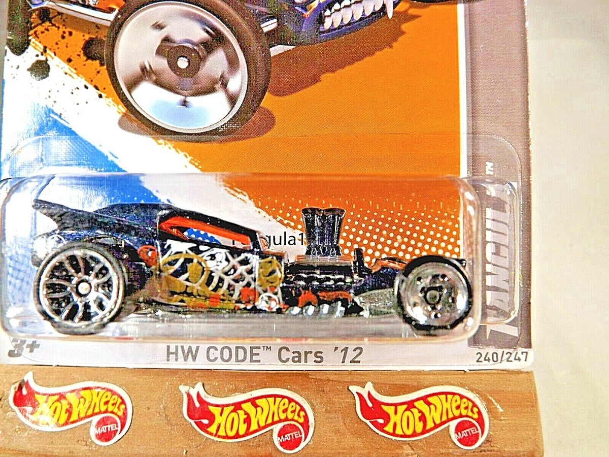 2012 Hot Wheels #240 HW Code Cars 15/22 FANGULA Dark Blue w
