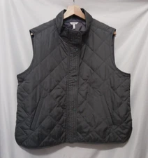 MAURICES Featherweight Quilted Vest Women XL Snap Button Zip Down Curved Hem