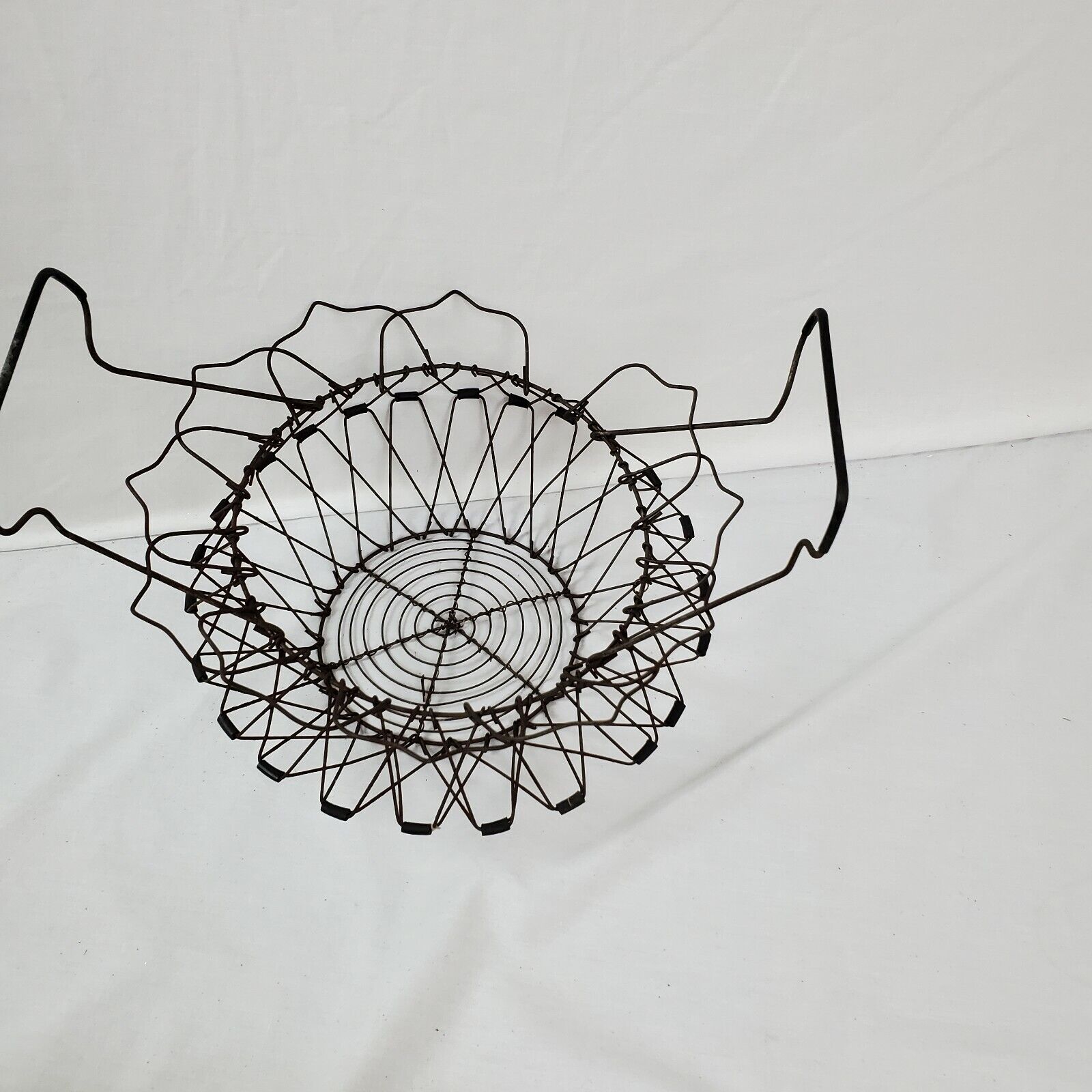 Vintage Collapsible Wire Egg Basket