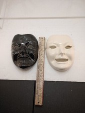 Vtg Pair Mardi Gras Ceramic Black/White Masks Kings  Clowns, Fancy Faces.