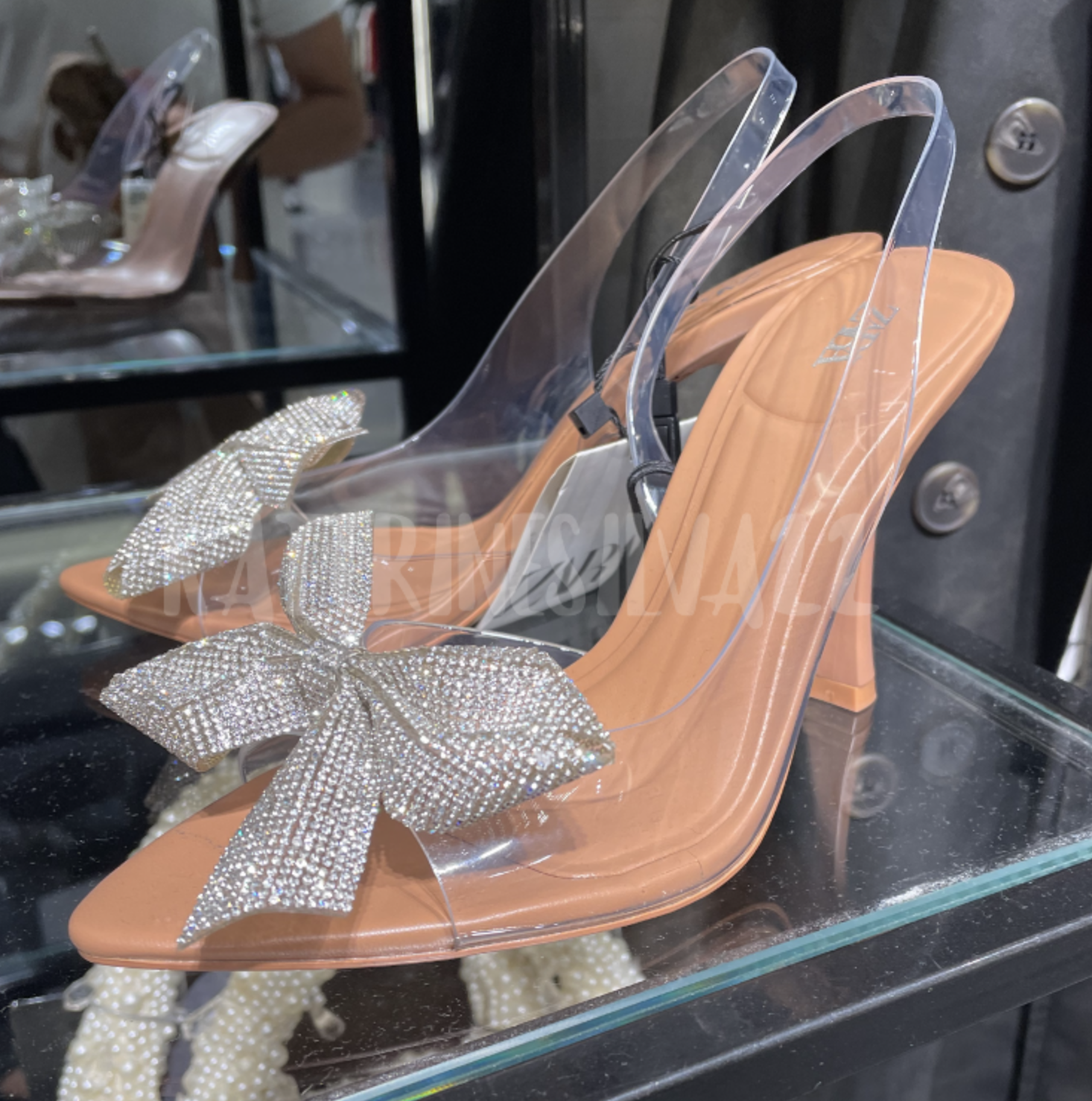 Zara Rhinestones Bow Heels Best Price In Pakistan | Rs 3500 | find the best  quality of Footwear, Slippers, Shoes, Sandals, Heels, High-heels, Khoosa,  Sneakers, Kolhapuri Chappal, Kitten Heel, Jutti, Boots at