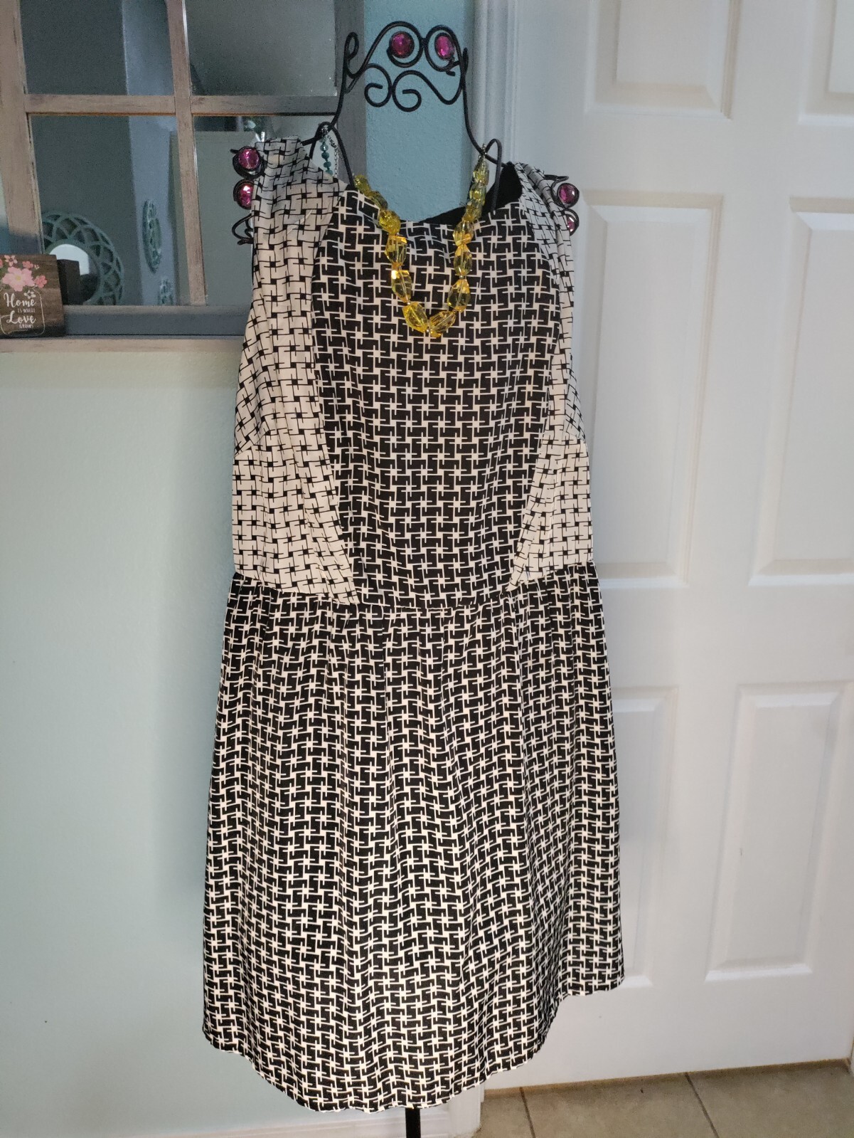 Paper doll Dress Black And White Gem