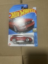 Hot Wheels '94 Audi Avant RS2 Red