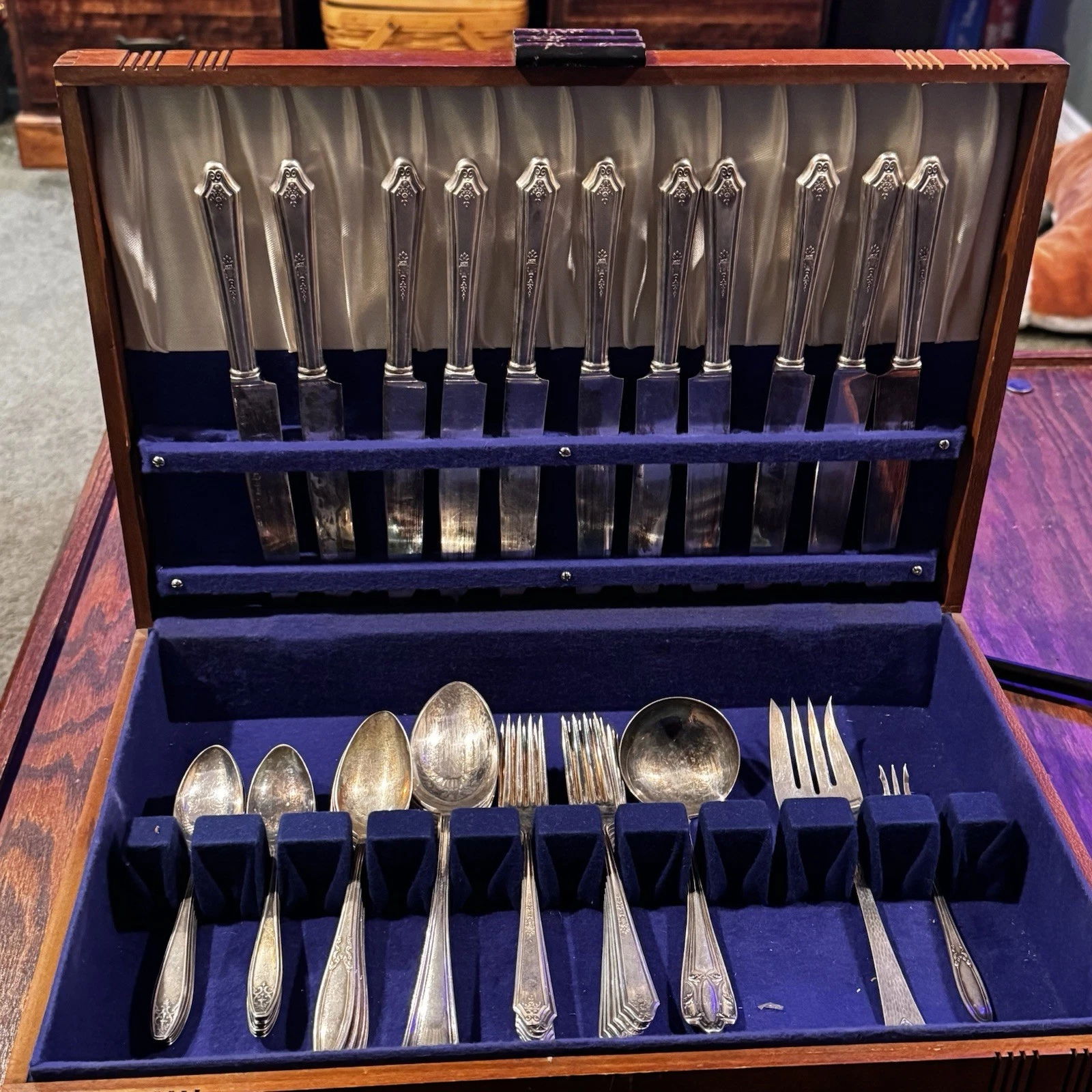 Vintage Silver Plate Flatware Set Lady Doris 1847 Rogers Younex AS Co Chest