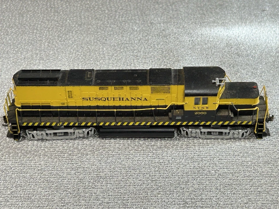 Lima HO Scale Susquehanna#2000 ALCO C420 Locomotive Runs Well No Box - Image 2 of 4