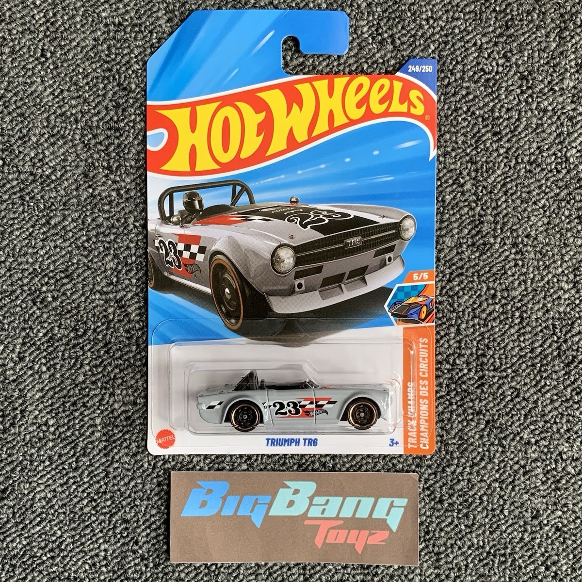 Hot Wheels Triumph TR6 Treasure Hunt #249 Mainline 2025 Case Q (In
