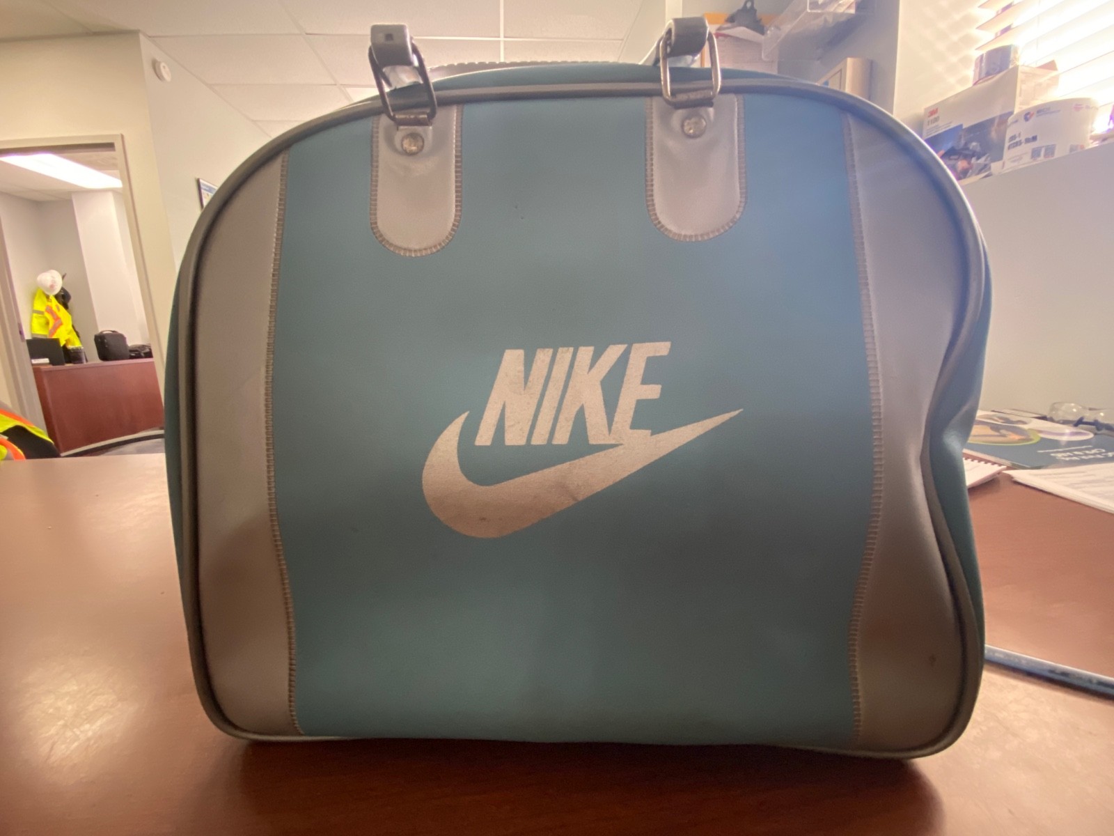 Vintage Nike 1980s Blue and Silver Bowling Ball Bag