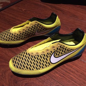 Nike MAGISTA Soccer Cleats 749695-700 Yellow/Black Sz 9.5 | eBay