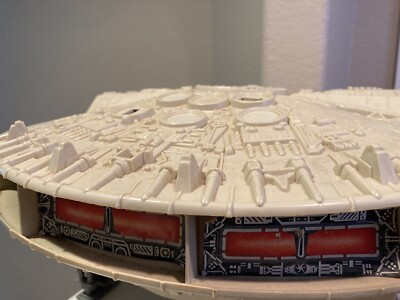Vintage 1979 Kenner Star Wars Millennium Falcon *Incomplete