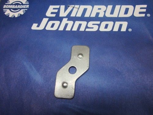 JOHNSON EVINRUDE 85 115 135 140 HP THROTTLE SHIFT CABLE CLAMP 318508 321383 NEW - Foto 2 di 2