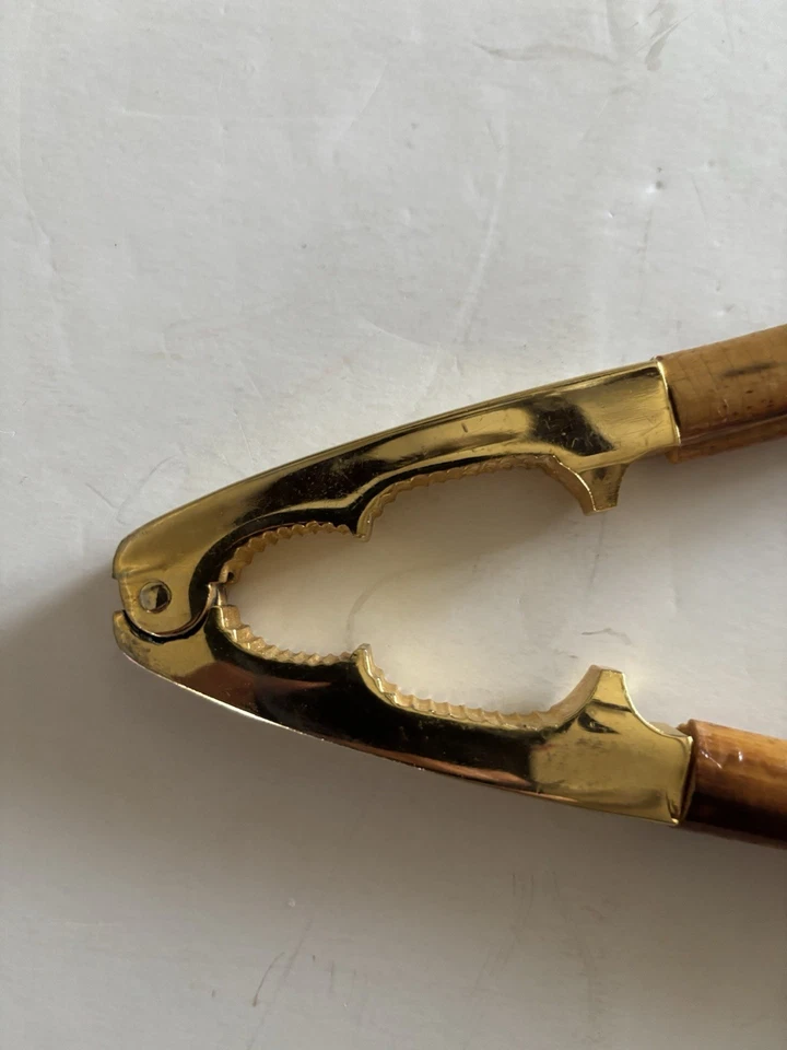 Винтажный латунный щелкунчик в стиле Carl Aubock 50-х с бамбуковыми ручками. Очень хороший - Изображение 2 из 4