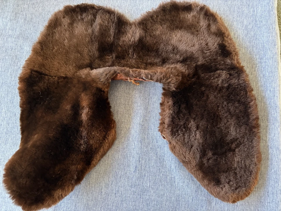 Lot of 2 Vintage 1940s 50s Cream & Brown Fur Collars/Shoulder pieces - Image 2 of 4
