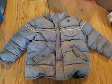COAT / JACKET Puffer Gray OLD NAVY size 2T, used Zipper, no hood, puffy w Pocket