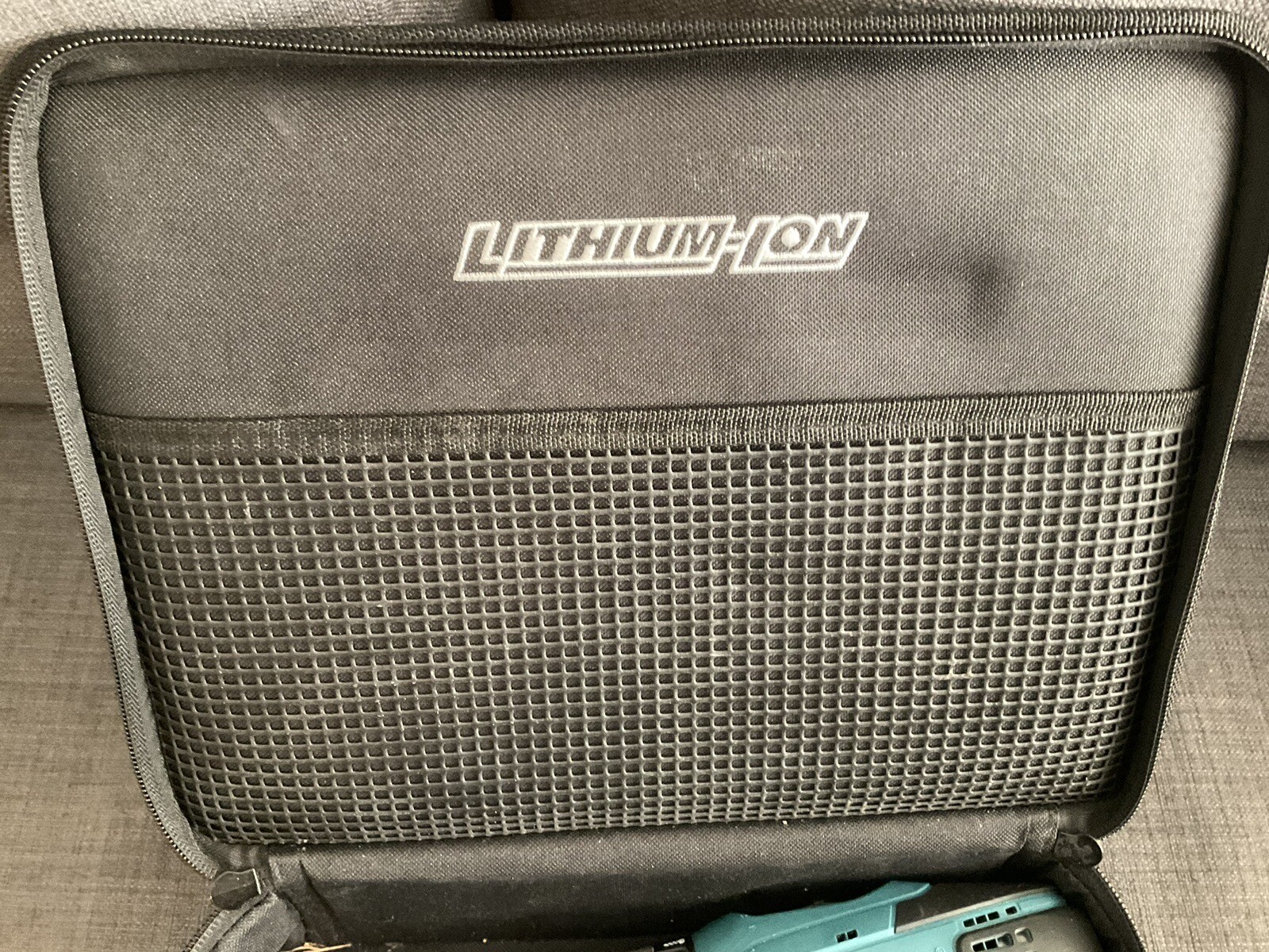 Makita Hammer Drill Cordless 18 Volt HP457D With Case eBay