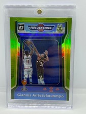 2020-21 Donruss Optic Giannis Antetokounmpo Green Prizm Air Defense Card /149