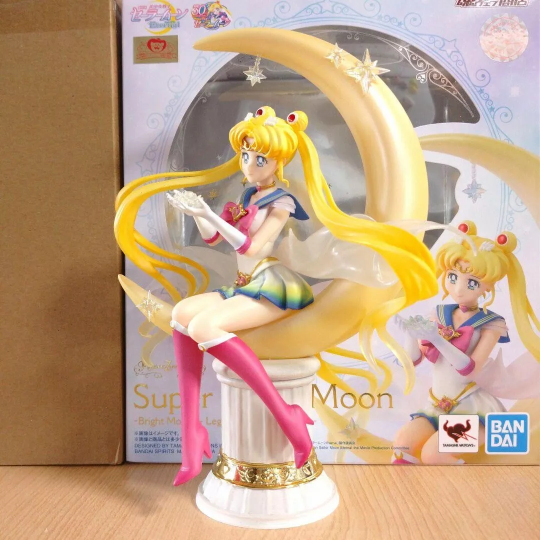 Super Sailor Moon (Bright Moon & Legendary Silver Crystal) - FiguartsZero  Chouette - Sailor Moon Eternal - Bandai