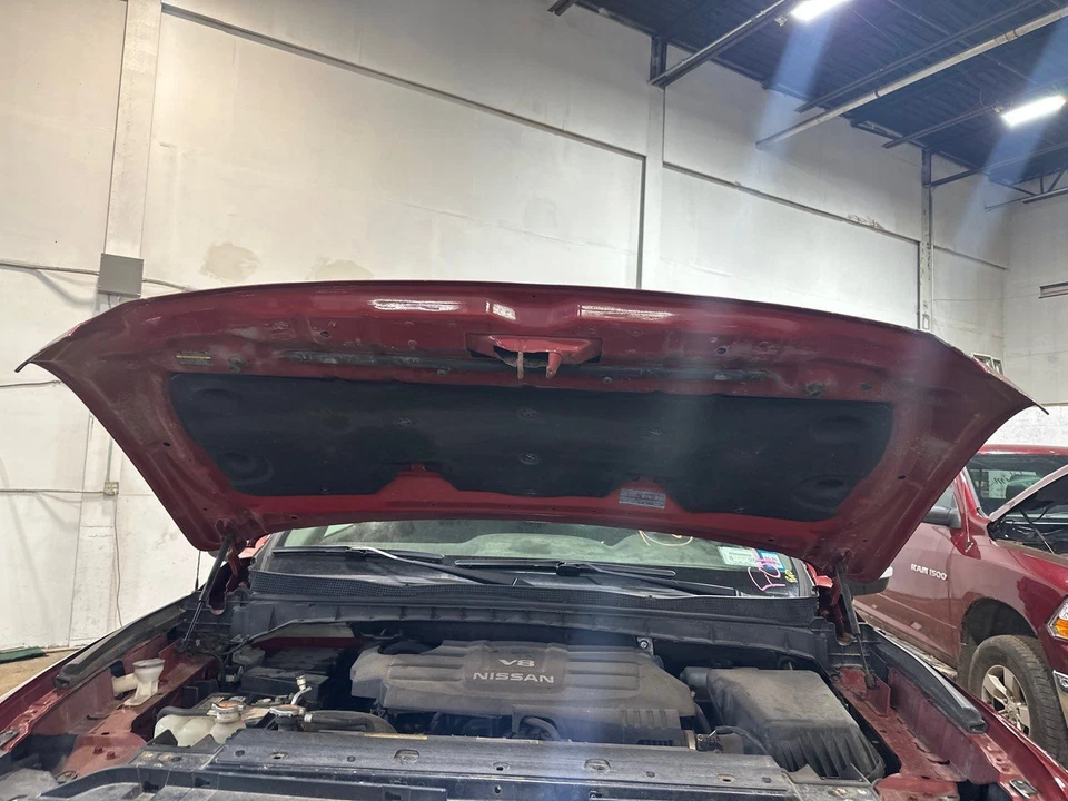 Used Hood fits: 2017 Nissan Titan Grade B Foto 4 de 4