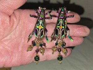 Authentic Lunch at The Ritz Chinese Tiger Beetle 24K Gold Plated Dangly Clip-on Earrings