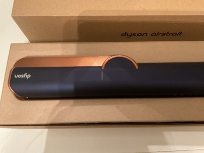 Dyson Airstrait Ceramic In excellent Condition Used Twice