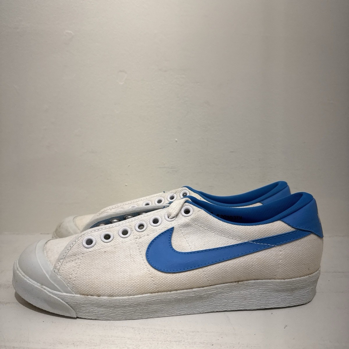 Rare Vintage 1980's Nike Lady's All Court Size 9 Tennis Sneakers