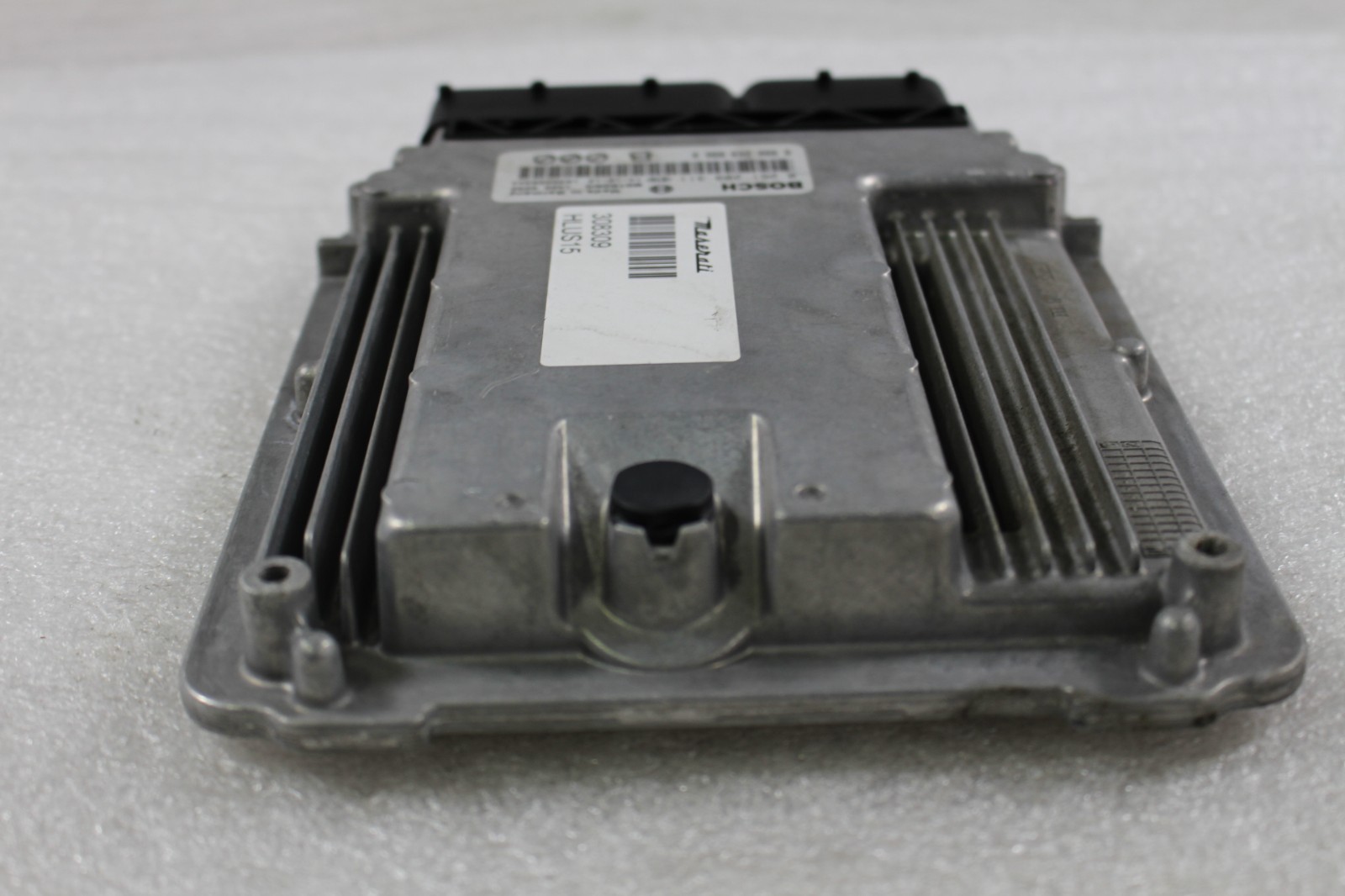 Maserati GranTurismo Electronic control unit P/N 243890