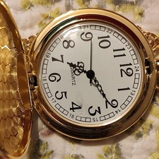 Gold Tone Quartz Full Hunter Pocket Watch White Dial Arabic Numerals Chain Box
