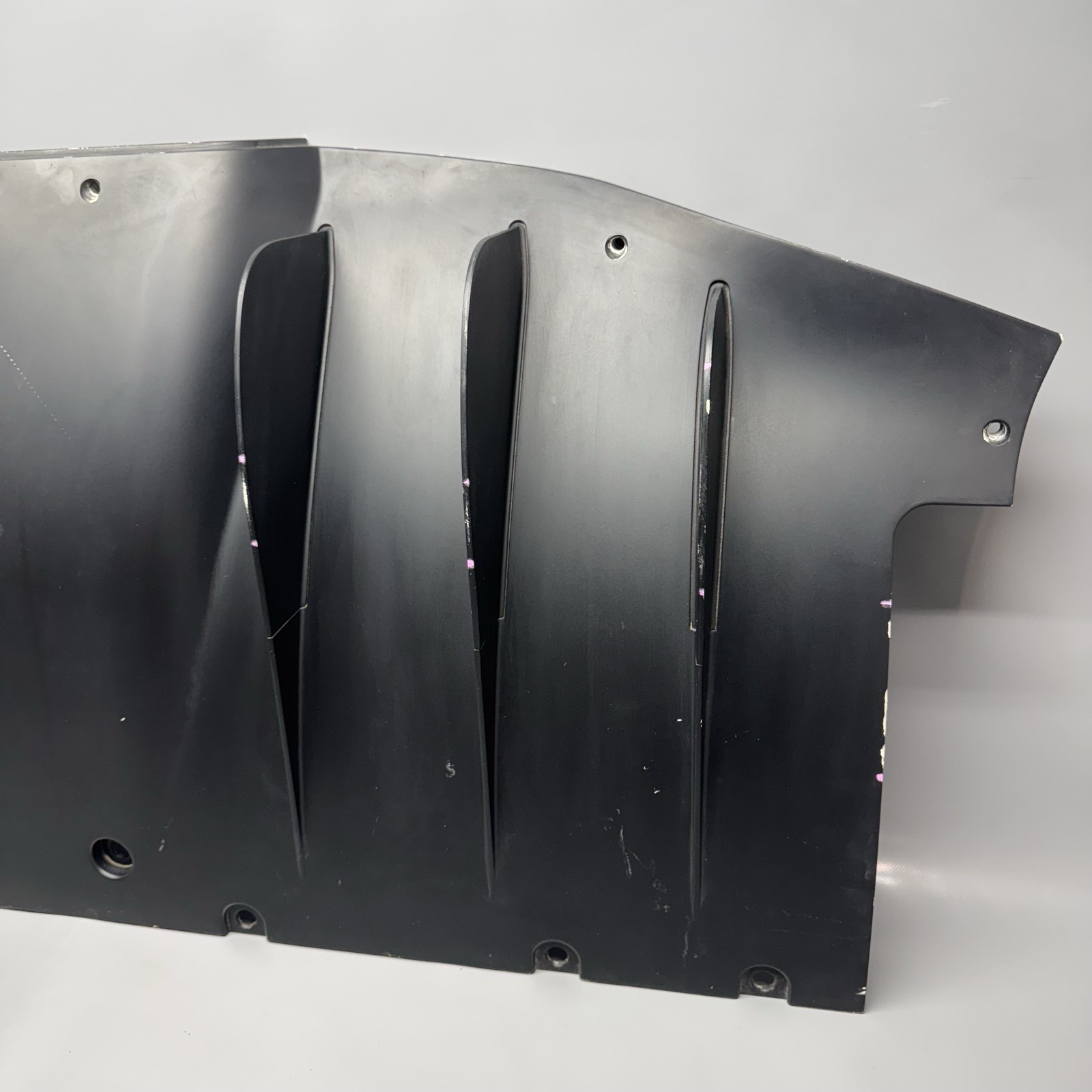 FERRARI ITALIA DIFFUSER VALANCE REAR 2010 2011 2012 2013 2014 2015 OEM 082456300