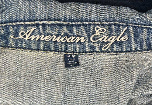 Chaqueta vaquera azul lavado claro American Eagle Outfitters talla XL - Imagen 4 de 4