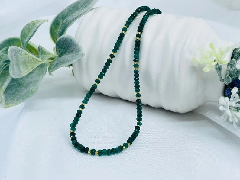 Delicados collares gargantilla de mujer con cuentas de piedras preciosas de rondelle facetadas verde esmeralda 18"" Foto 2 de 4