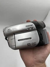 Vintage Sony Handheld 20X Carl Ziess Vario-Tessar DCR-DVD92 NTSC untested