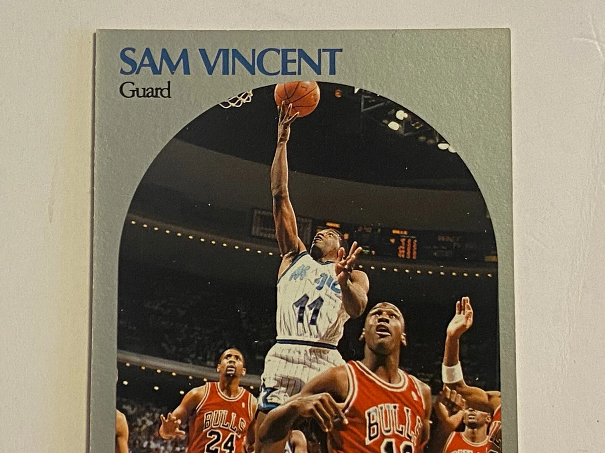 1990 NBA Hoops Sam Vincent 223 Michael Jordan 12 Jersey Card Very
