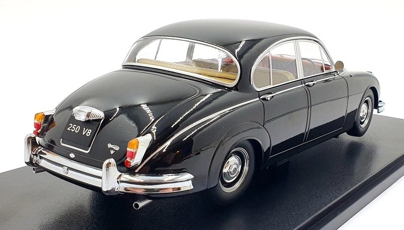 KK Scale 1/18 Scale KKDC181032 - 1962 Daimler 250 V8 RHD - Black - Image 2 of 4
