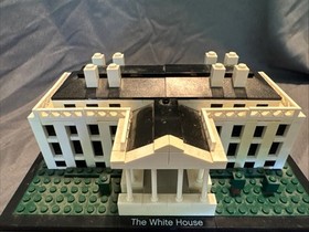LEGO ARCHITECTURE: The White House (21006) No Box, Missing A Couple