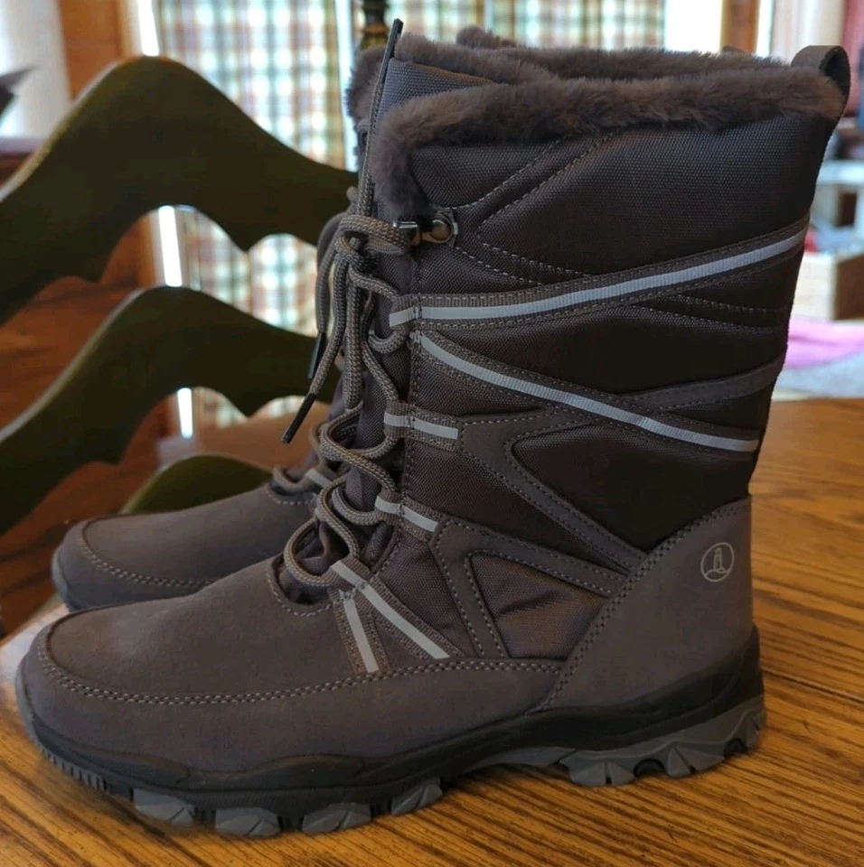 Bota de neve Lands End feminina cinza com cadarço e zíper lateral camurça pele sintética tamanho 9 B - Imagem 4 de 4