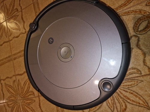 iRobot Roomba 697 - Foto 1 di 3