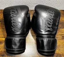 FAIRTEX GLOVES BGV14SB BLACK ON BLACK  14oz