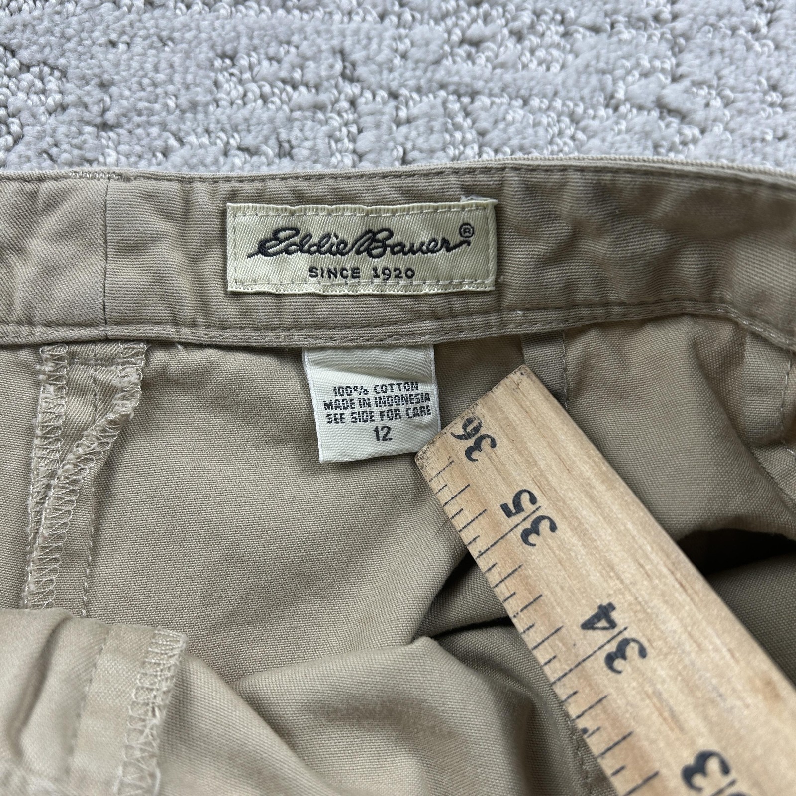 Eddie Bauer Shorts Womens 12 Khaki Cotton High Rise Casual Utility Pockets image 2