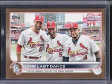 2022 Topps Update #US168 One Last Dance Gold #/2022