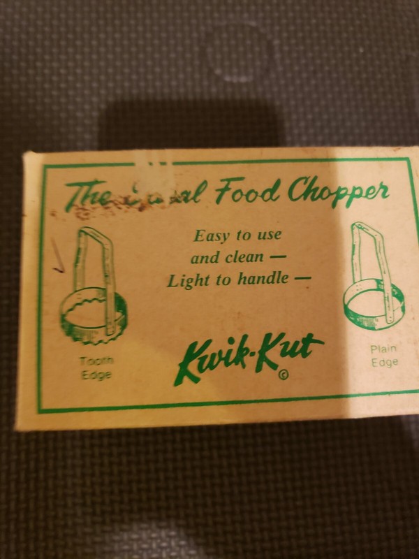 Vintage Kwik Kut Tooth Edge Food Chopper w/ Original Box