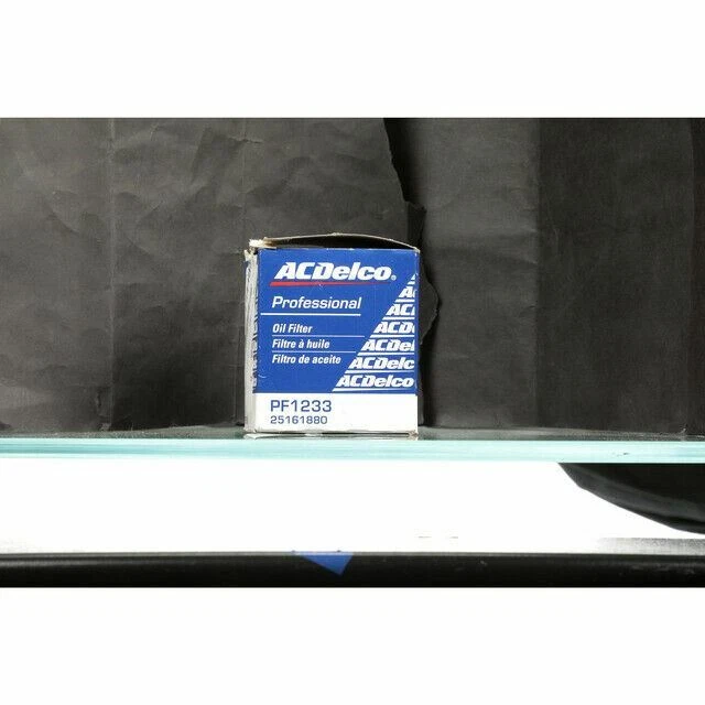 Genuine GM 1998-2008 Pontiac Chevrolet Tracker Prizm Engine Oil Filter 25161880 - Image 3 of 4
