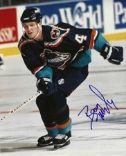Autographed  BRYAN MCCABE  8x10 New York Islanders Photo w/COA