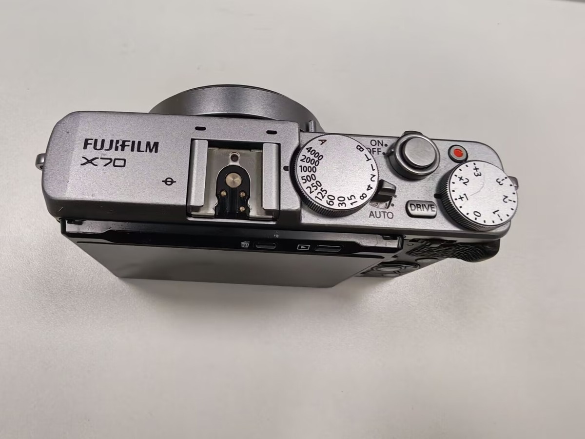 Fujifilm X70 16.3MP Compact Digital Camera - Silver (16499136) for