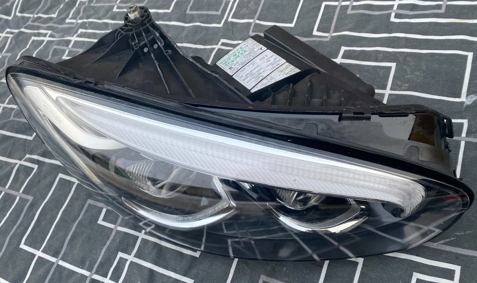 Mercedes Benz SL W231 Scheinwerfer headlight RIGHT RECHT A2318209061 — 第 2/4 张图片