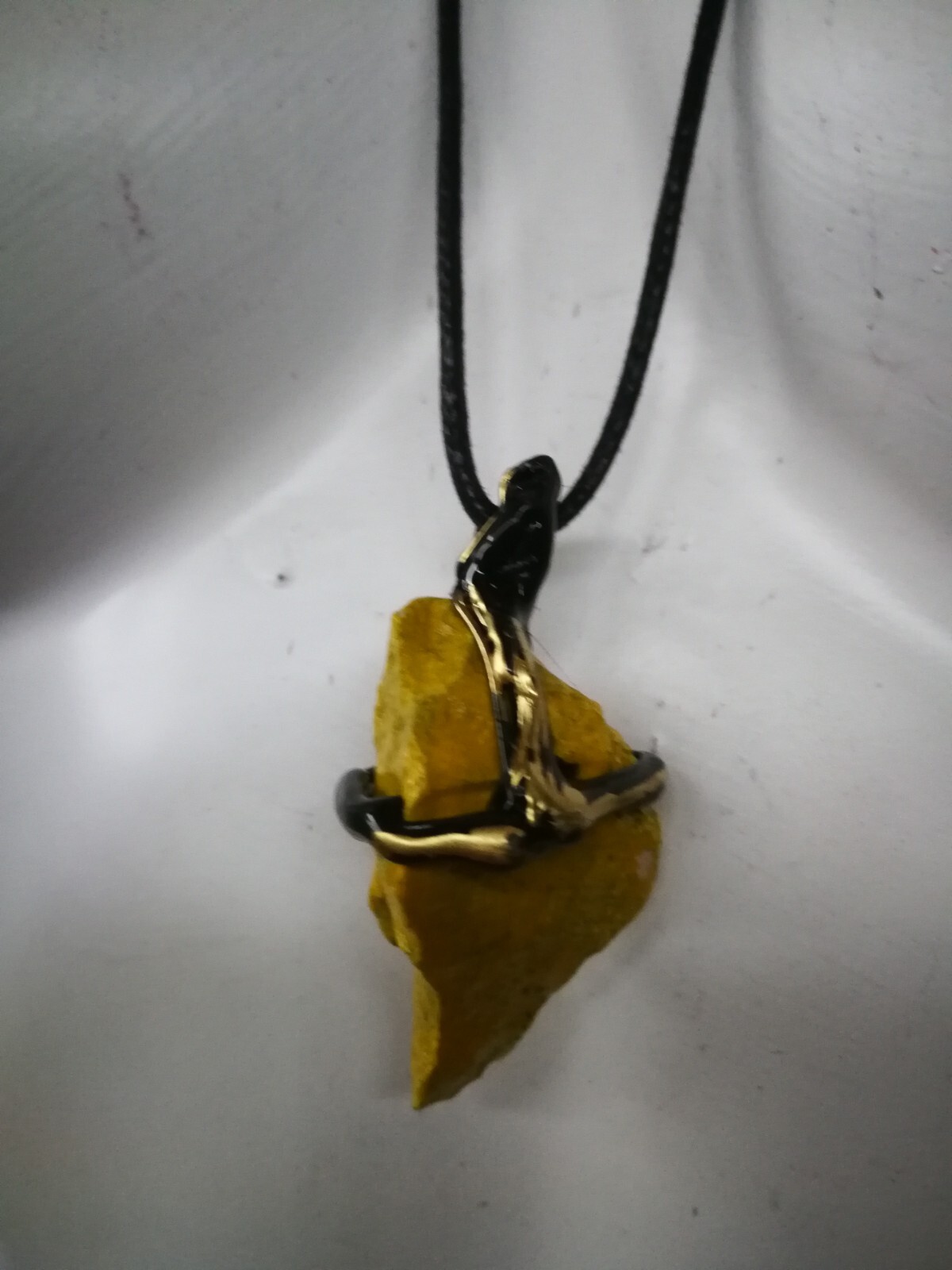 Picture 5 of 24