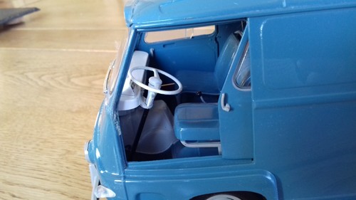 Renault Estafette NOREV 1/18 - Photo 8/21