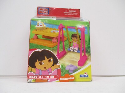 Mega Bloks Dora the Explorer 3049 Buildable Berry Picnic Adventure