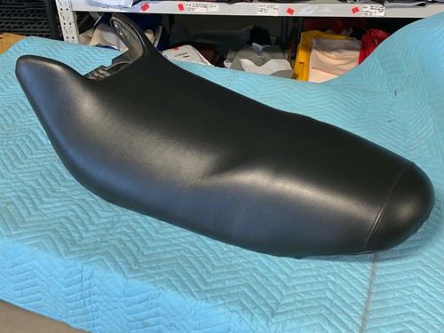 Kawasaki Ultra 130 & 150 NEW SEAT COVER. 1999-05 130DI DI jet ski black 874B - Picture 2 of 4